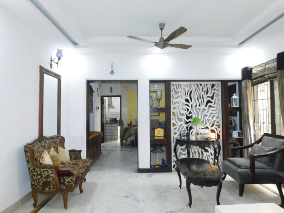 Top_with_terrace_gk_enclave